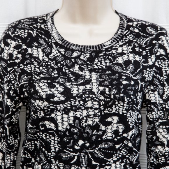 NWT Black & White Lace Longsleeve Scoop Neck Sweater - Picture 2 of 11